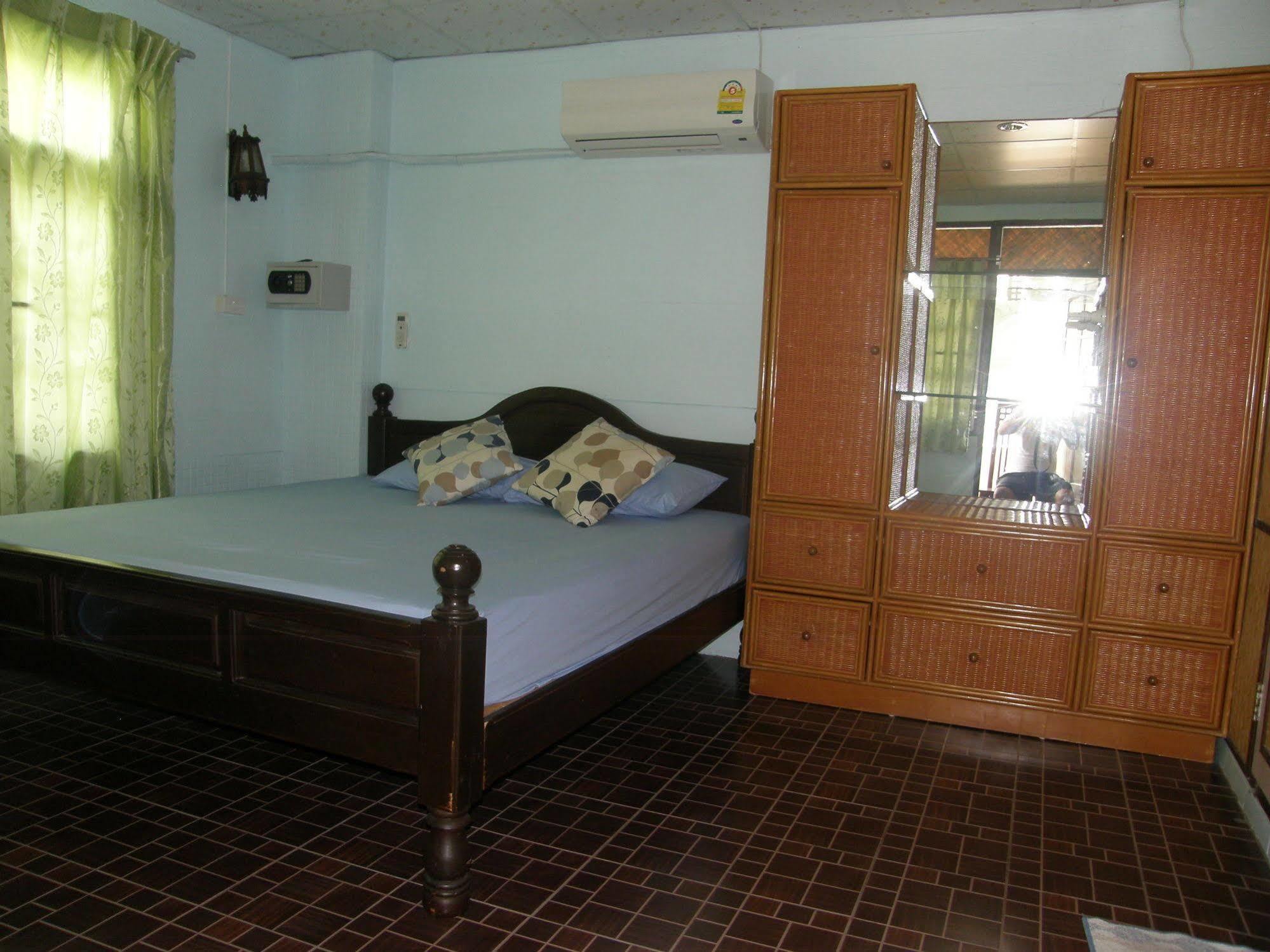 Anchana House Praia de Jomtien Exterior foto
